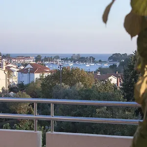 Ceja Near Sea Apartment