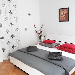 https://rooms-miletic-near-the-palace.splithotels.org