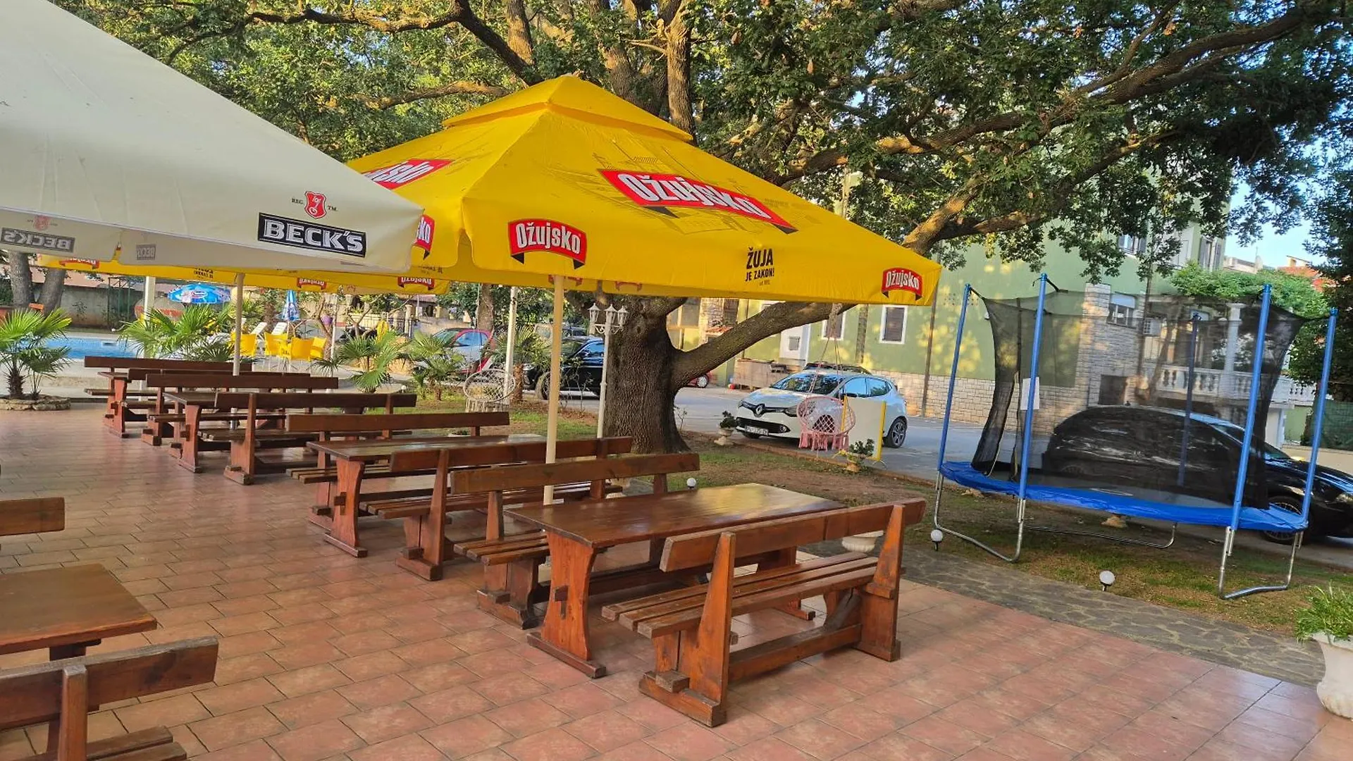 Biergarten Medolino 0*,